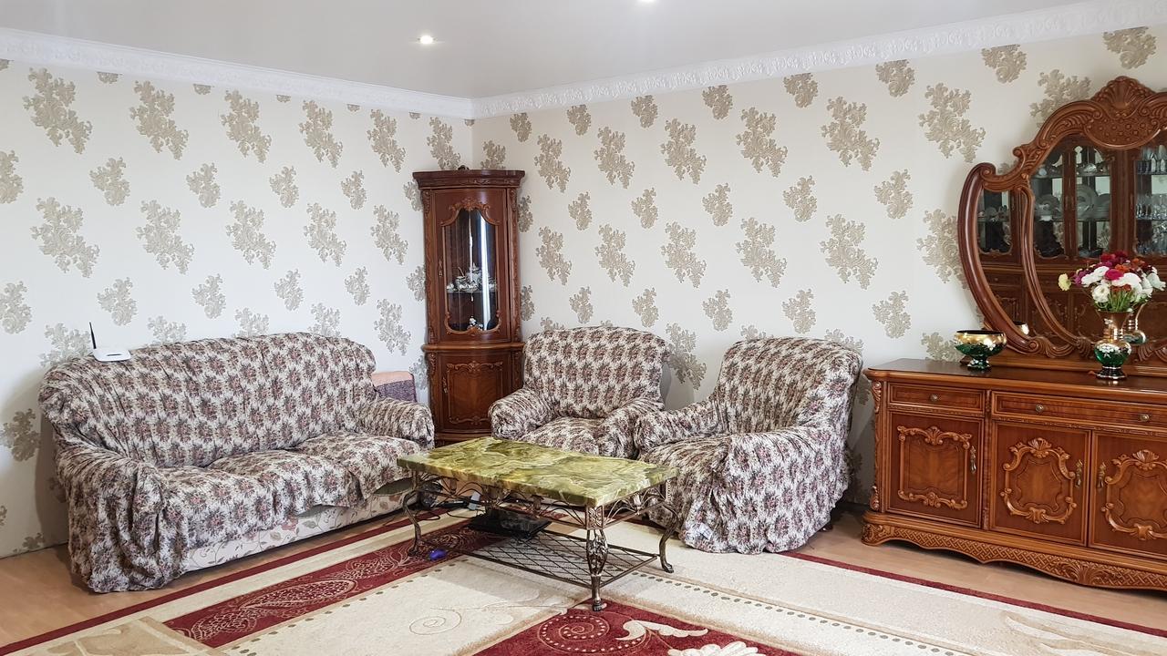 Люкс Апартаменты Центр Sukhumi Exteriör bild